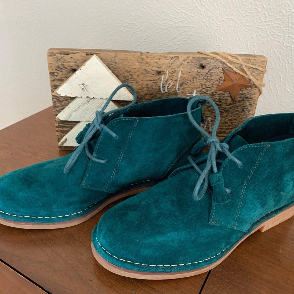 Teal suede Hush Puppies- Chelsea Boots